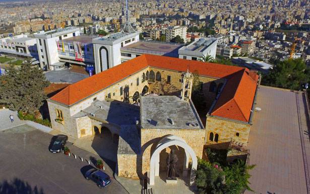 تدشين المباني الجديدة في دير المعهد الأنطوني
الراعي : نُصلّي ليكون السياسيّون على مُستوى التحدّيات
رعيدي : نُريد البطريرك روحاً لهذا الشرق وساعياً للسلام