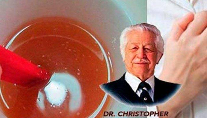 طبيب يكتشف طريقة تنقذ حياة الشخص من النوبة القلبية في أقل من 60 ثانية!