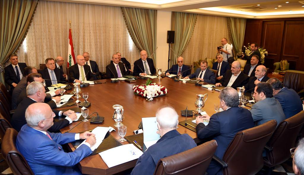 بري: لا تفكّروا بالتمديد!