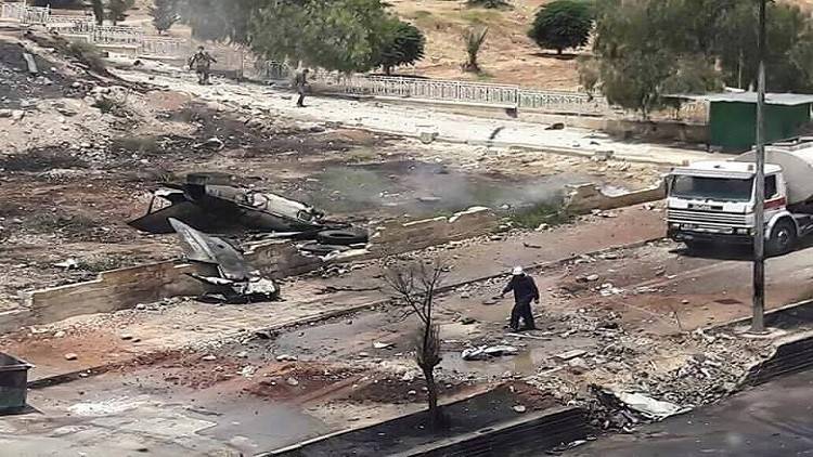 ماذا حدث للمقاتلة السورية قبل سقوطها في حماة؟