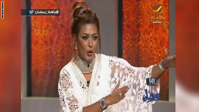 الفنانة السعودية "وعد" تروي تفاصيل تهجّم أخيها عليها قبل سنوات