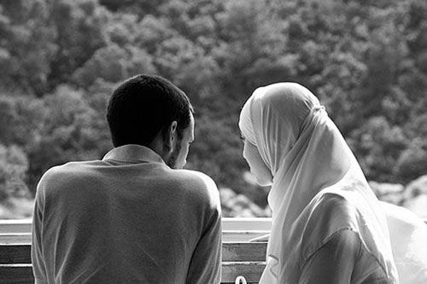 عادة رمضانيّة غريبة .. في أي دولة يضرب الرّجال زوجاتهم قبل الإفطار؟!