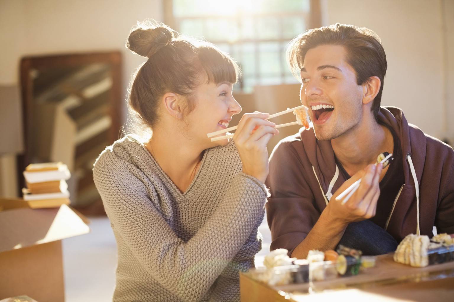 10 طرق إلى قلب الرجل لا تمر عبر معدته