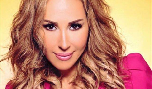 بالصور- ورد الخال تفاجئ الجمهور وتتحجب في رمضان