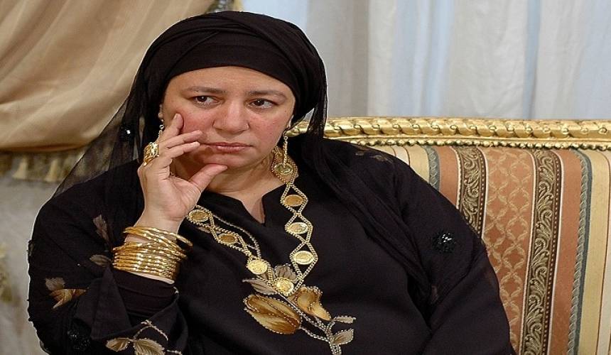 صور تُنشر للمرة الاولى  لابنة عبلة كامل التي أذهلت الجميع بجمالها