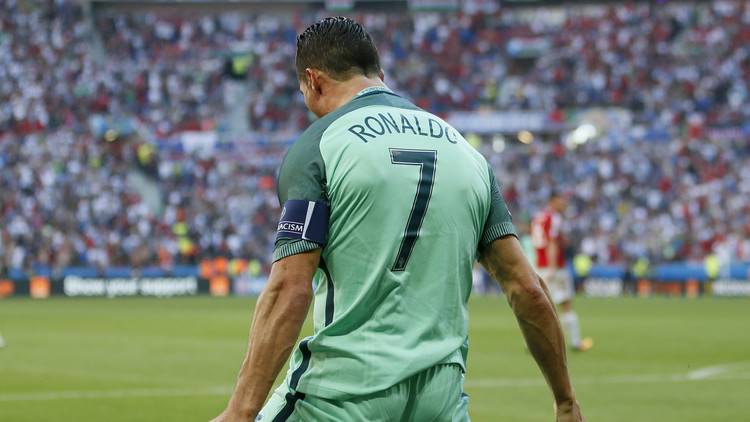 يورو 2016.. رونالدو يحطم رقما قياسيا جديدا!!
