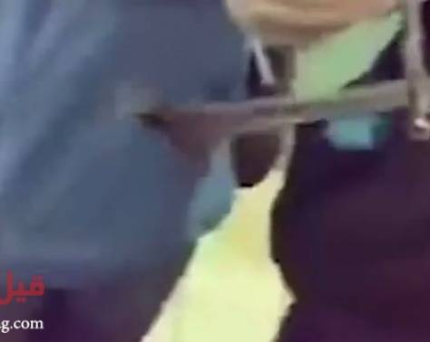 بالفيديو : شاهدوا لحظة إخراج مفتاح ربط من بلعوم رجل!