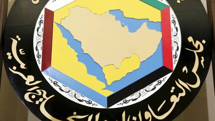 خروج السلطنة من مجلس التعاون الخليجي!؟