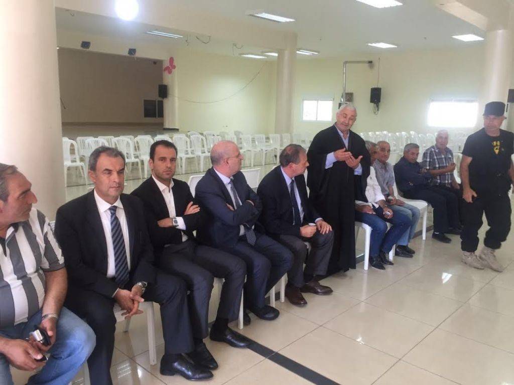 وفد من 