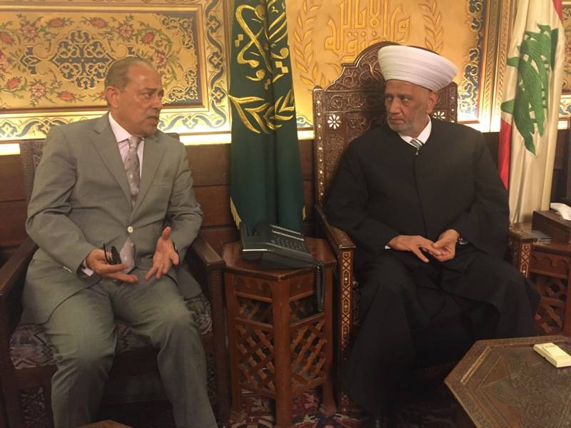 دريان التقى وفدا من التيار الوطني الحر أبلغه عن تأجيل الافطار بسبب الاوضاع الراهنة