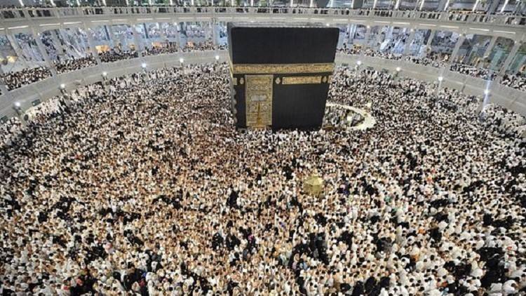 بالصور.. أكثر من مليوني مصلٍّ بالحرم المكي ليلة الـ27 من رمضان