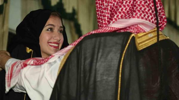 أميركية تتزوج على الطريقة البدوية!