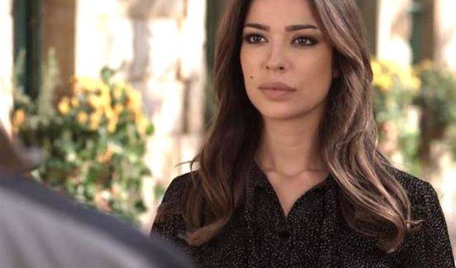 صورة مسيئة لنادين نجيم.. فمن يحاول الانتقام منها؟