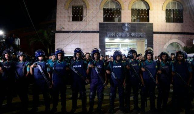 بنغلاديش.. إطلاق نار واحتجاز رهائن في العاصمة دكا