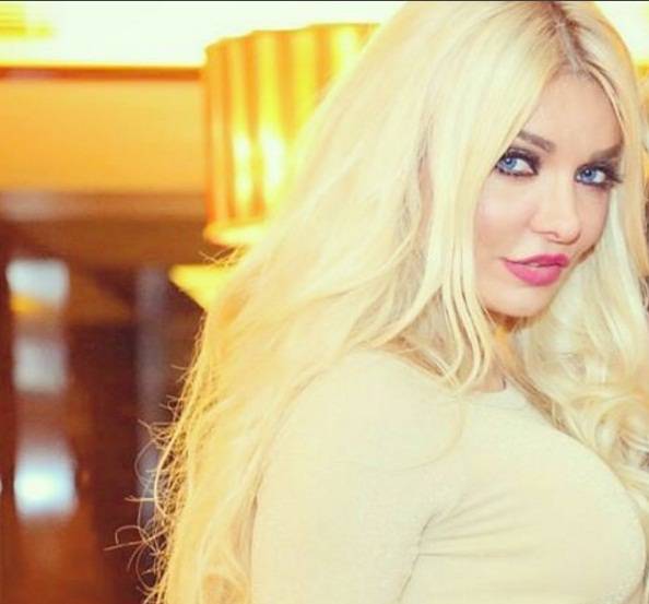“ميريام كلينك” تُحدث ضجة واسعة على “انستغرام” بعد هذه الصور