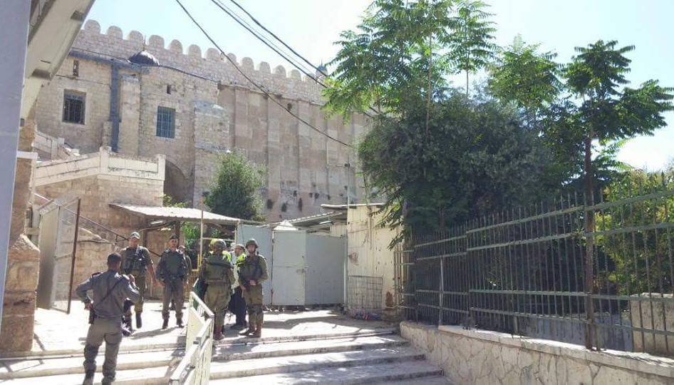استشهاد فلسطينية هاجمت عناصر لحرس الحدود الاسرائيلي في الخليل