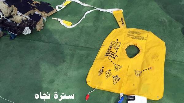 بعد انتشال جثث ضحايا طائرة مصر.. ما حالة هذه الأشلاء؟