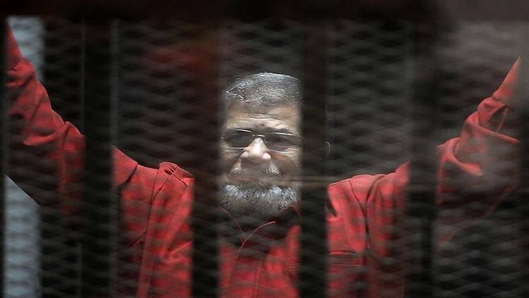مصر.. حماس تدفع بمرسي إلى قوائم الإرهابيين