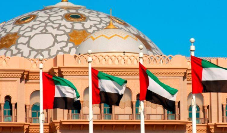 هذه تعليمات الإمارات لمواطنيها في الخارج!