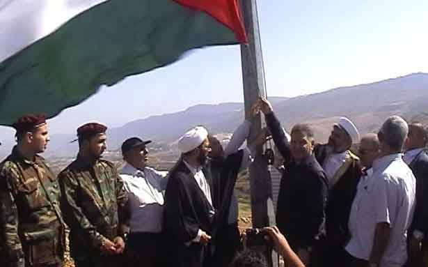 حزب الله رفع رايتين لفلسطين
 في الخيام ومروحين