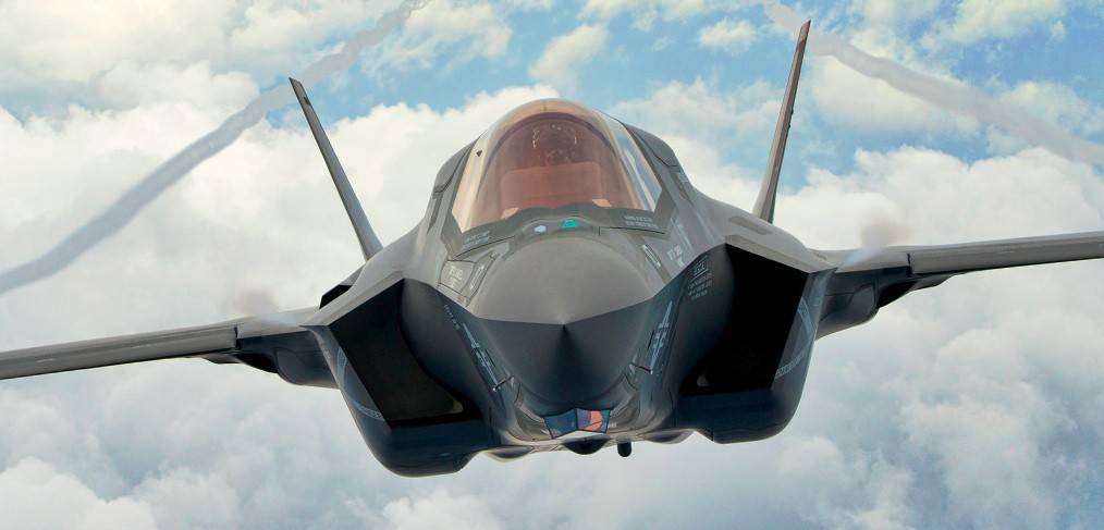 إسرائيل أول دولة بالمنطقة تنال طائرة F-35.. هل تضمن تفوقها الجوي؟