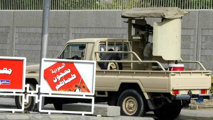 السعودية: إصابة شرطيين في هجوم انتحاري قرب القنصلية الأمريكية في جدة