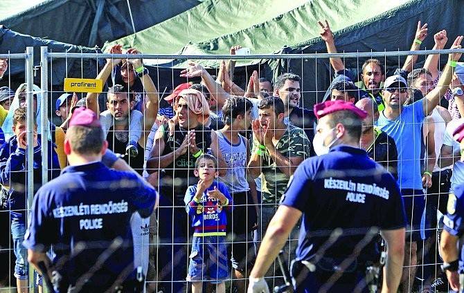 استفتاء في المجر حول اعادة توزيع اللاجئين بالاتحاد الاوروبي
