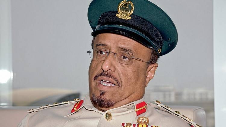 ضاحي خلفان "يغرد" ويتحدث عن قواعد عسكرية إيرانية بالعراق ويتهجم على العبادي
