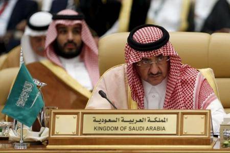 ولي العهد السعودي يسعى لطمأنة السعوديين بعد ثلاثة تفجيرات
