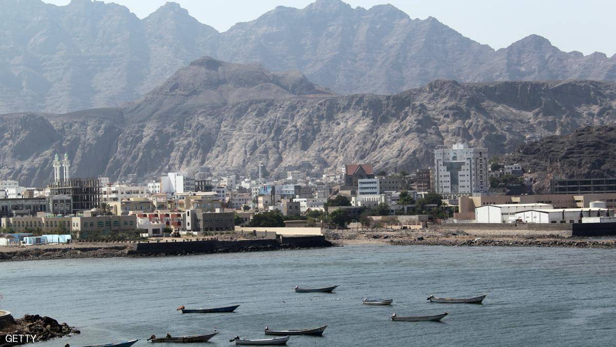 قتلى بهجوم على قاعدة عسكرية في عدن