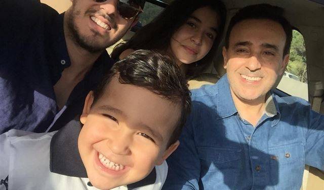 صورة زوجة صابر الرباعي تثير تساؤلات الجمهور.. والسبب؟