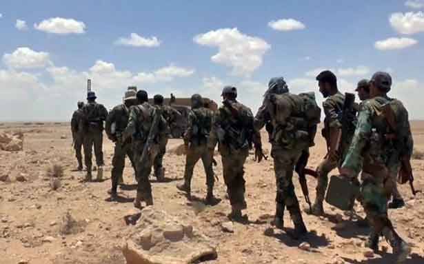 الجيش السوري وحلفاؤه يحاصرون المسلحين في حلب
«سوريا الديموقراطية» على بعد 1000 متر من وسط منبج