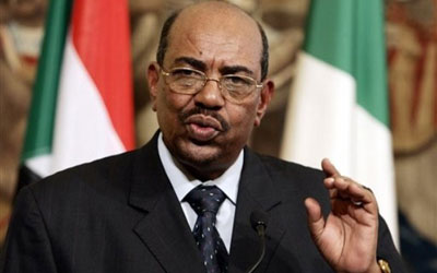البشير : يحاولون اسقاط الحكومة بمعاونة «الخونة والمخربين»