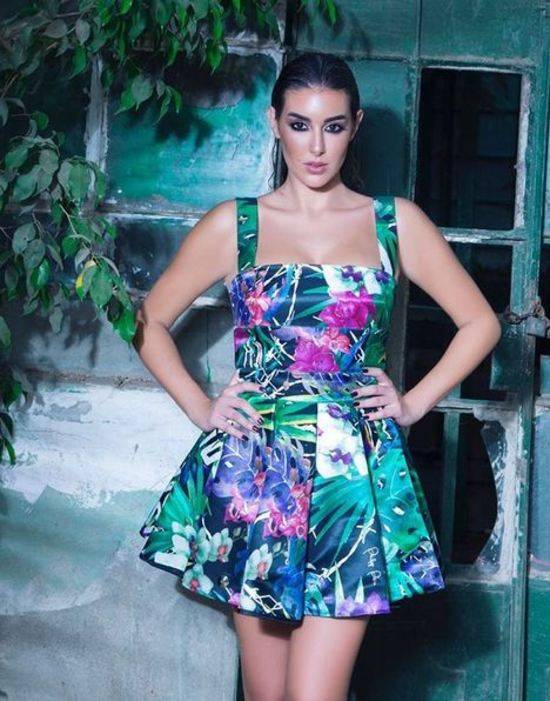 ياسمين صبري بأقصر تنورة وإطلالة مثيرة جداً (صورة)