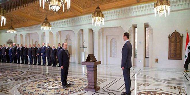 بالصور أعضاء الحكومة الجديدة برئاسة المهندس عماد محمد ديب خميس يؤدون اليمين الدستورية أمام الرئيس الأسد