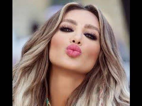 بالصورة المثيرة: مايا دياب تثير الجدل بملابس البحر!