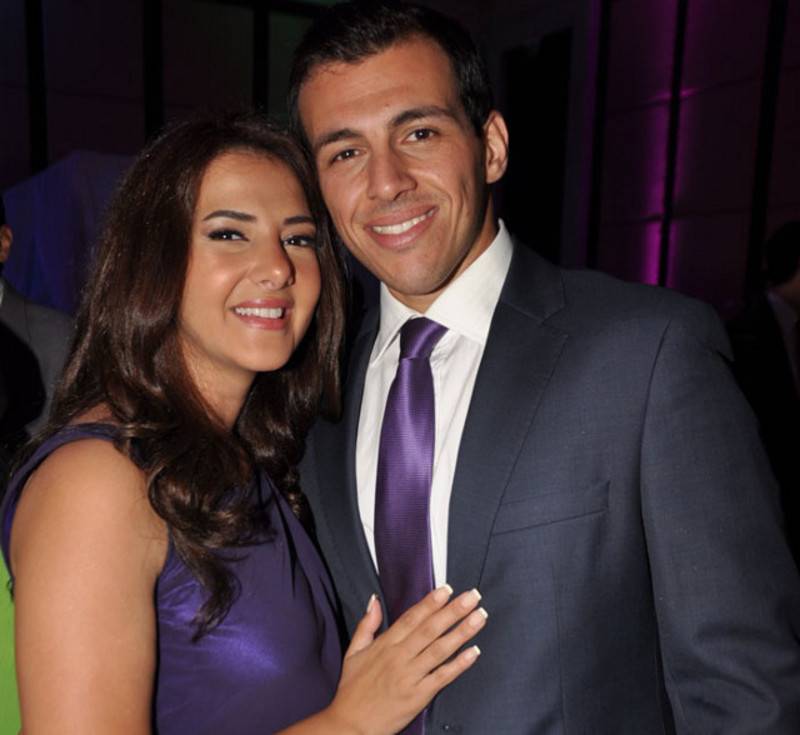 زوج الفنانة “دنيا سمير غانم” يكشف تفاصيل الحادث المُرعب الذي تعرّض له