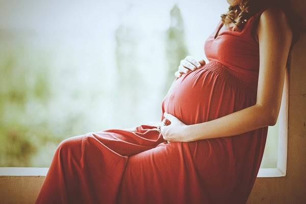 قصة حقيقية لكنها اغرب من الخيال: فتاه تحمل من فتاة!!