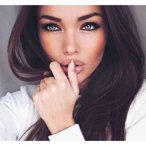 ماذا يقول شكل حاجبيكِ عن شخصيّتكِ؟