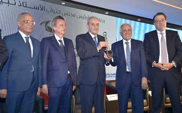 إفتتاح مُؤتمر الاقتصاد الاغترابي بكلمات لسلامة وشقير والجميّل وعيتاني وأبو زكي
بري : تمسّكنا باتفاق الطائف وبتطبيقه ولا أحد يُفكر بشيء تأسيسي
لبنان سينتصر على الحرب الاقتصاديّة ومال الاغتراب نظيف