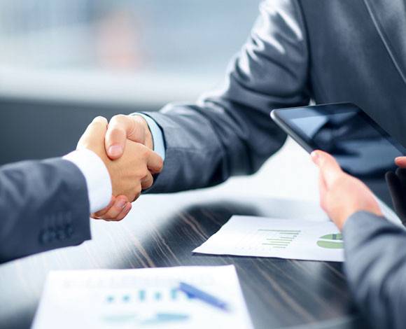 بالأسماء.. هؤلاء الموظفون فازوا في الإدارات العامة