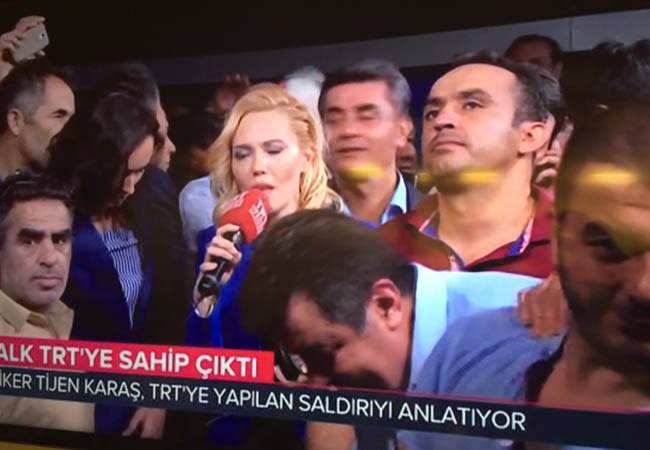 بالصور..هكذا تورطت هذه المذيعة بالإنقلاب التركي الفاشل
