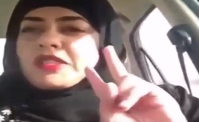 بالفيديو.. امرأة خليجية تعرض نفسها للزواج مقابل شرطين