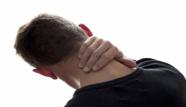لهذه الأسباب توقف عن طقطقة الرقبة فوراً