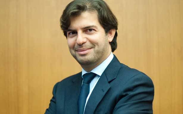رئيس مجلس إدارة البنك اللبناني ــ الفرنسي وليد روفايل :
الاتجاه العالمي اليوم هو نحو إلغاء السريّة المصرفيّة
تعميم مصرف لبنان رقم 331 يُشكّل ابتكاراً عالمياً