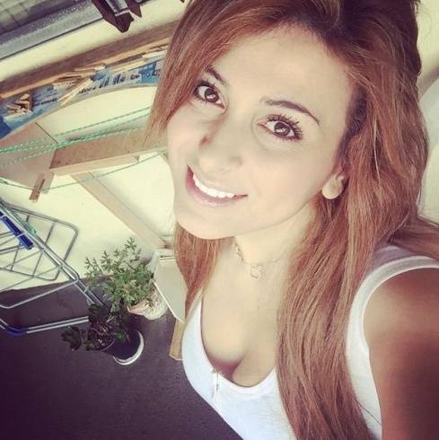 فيديو| بعد فضيحتها الكبرى أمام الجميع.. فرح يوسف تثير الجدل بفستان جريء جداً!