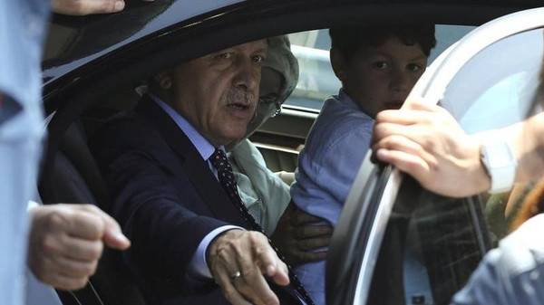 بالتفاصيل هكذا كانت خطة اعتقال أردوغان و هكذا تم قتل  اثنين من حراس