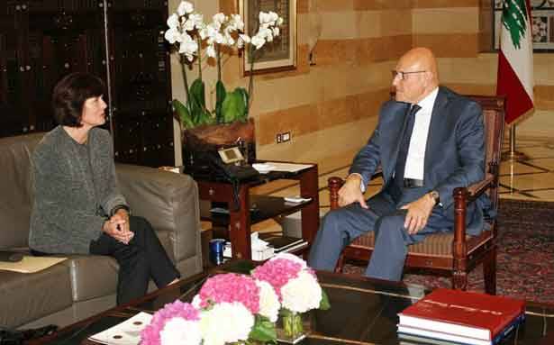 ريتشارد: سنواصل جهودنا لدعم أمن لبنان
الأحمد: لا لاستخدام المخيّمات لتفجير السلم الأهلي