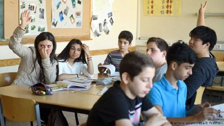 ألمانيا: تسرب نحو 50 ألف تلميذ سنويا دون مؤهل