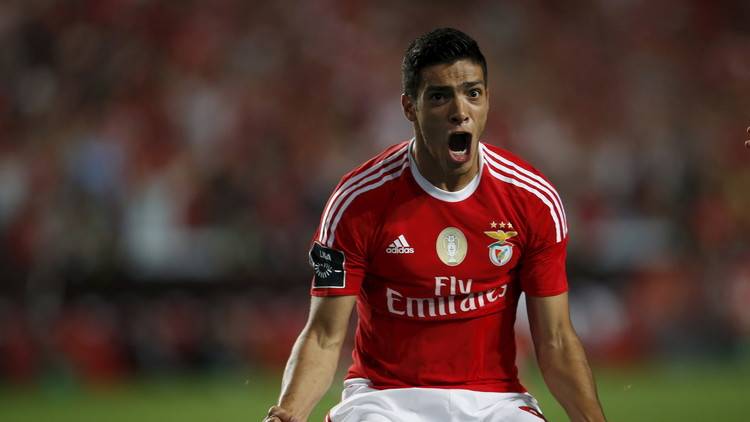 المكسيكي خيمينيز أغلى لاعب في تاريخ الدوري البرتغالي